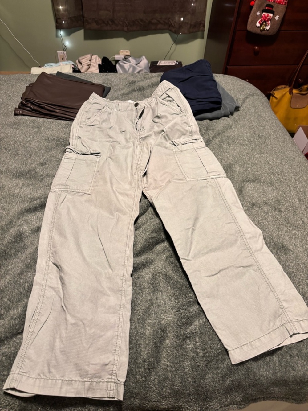 garage green cargo pants
